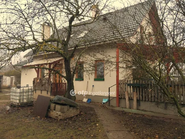 Eladó ház Kőszárhegy 154 nm