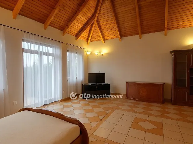 Eladó ház Ercsi 136 nm