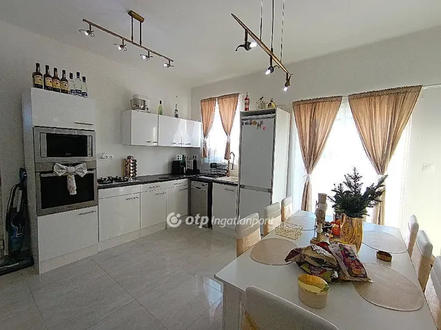 Eladó ház Ercsi 72 nm