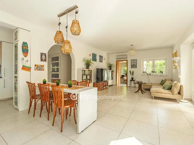 Eladó ház Velence 164 nm