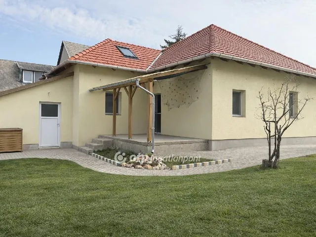 Eladó ház Martonvásár 110 nm