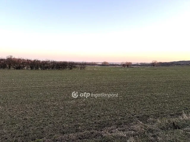 Eladó telek Sukoró 1500 nm