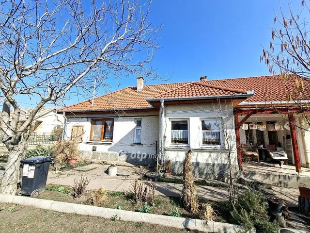 Eladó ház Ráckeresztúr 130 nm