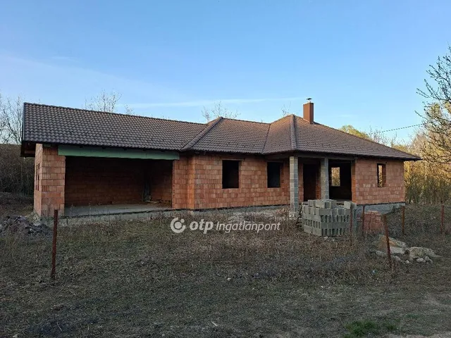 Eladó ház Pákozd 180 nm