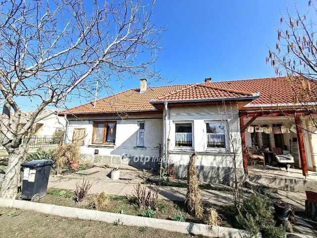 Eladó ház Ráckeresztúr 130 nm