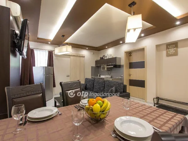 Eladó ház Balatonfenyves 285 nm