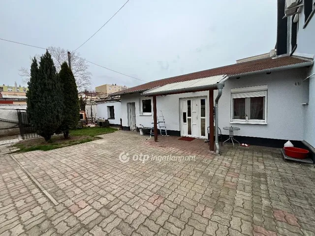 Eladó ház Dunaújváros 130 nm