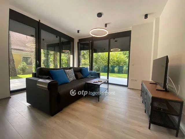 Eladó üdülő és hétvégi ház Balatonfenyves 67 nm