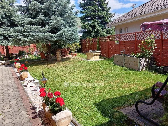 Eladó ház Székesfehérvár 180 nm