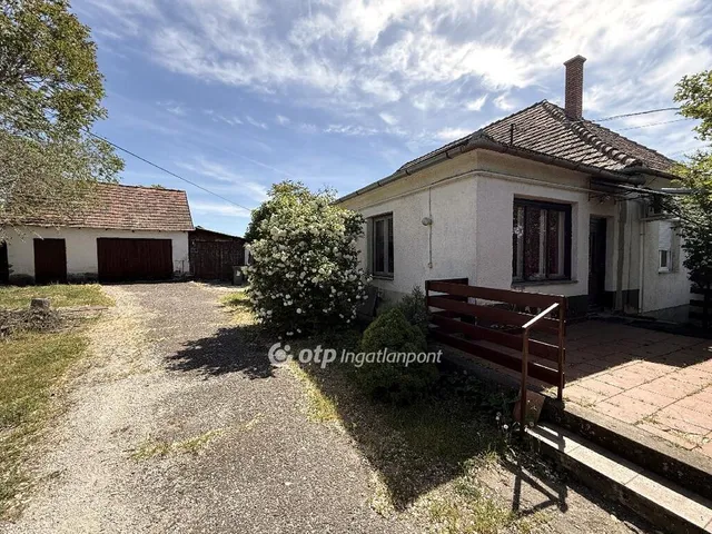 Eladó ház Dunaföldvár 160 nm