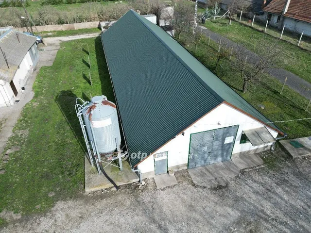 Eladó mezőgazdasági ingatlan Gárdony 1054 nm