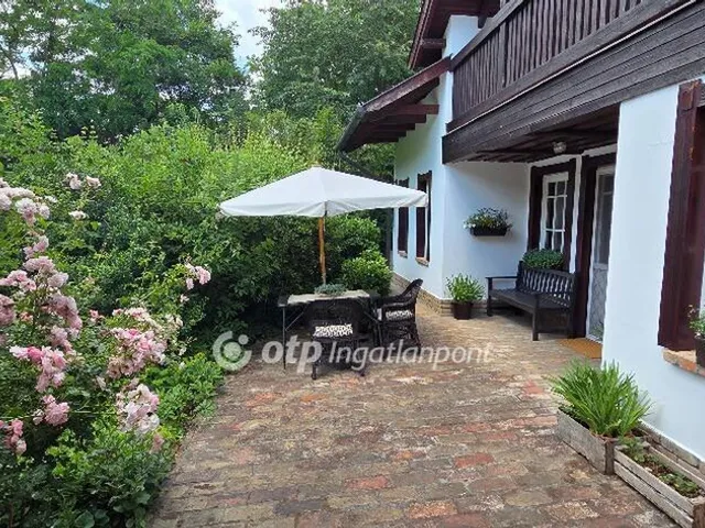 Eladó ház Budaörs 236 nm
