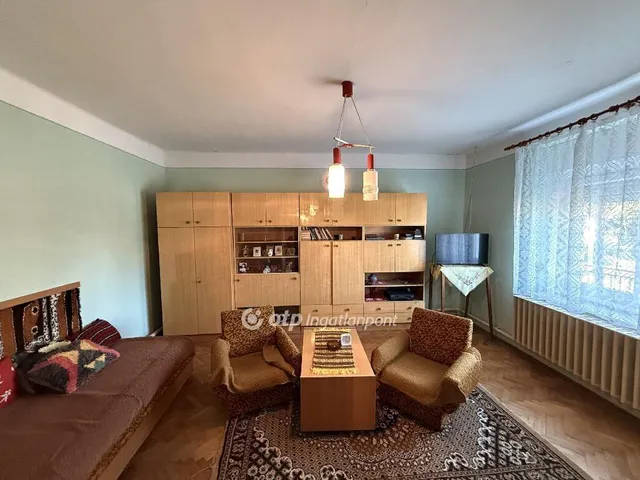 Eladó ház Pázmánd 90 nm