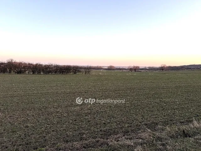Eladó telek Sukoró 1500 nm