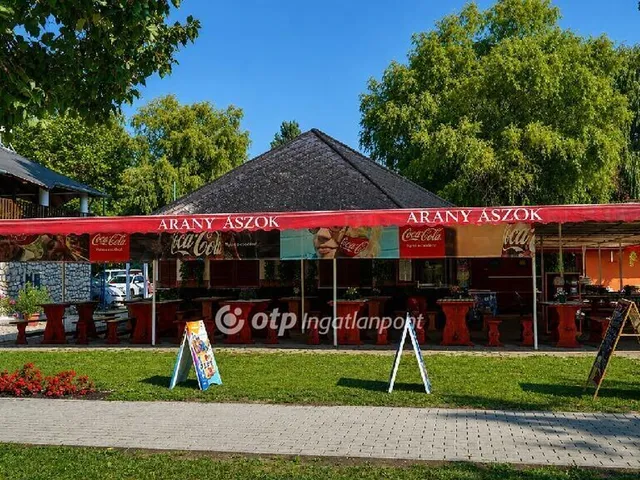 Eladó kereskedelmi és ipari ingatlan Balatonederics 90 nm