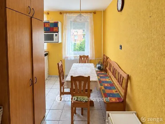 Eladó lakás Székesfehérvár 76 nm
