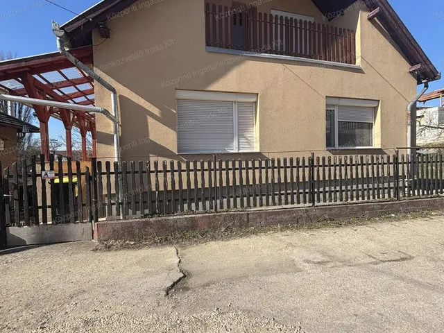 Eladó ház Tatabánya, Felsőgalla 168 nm