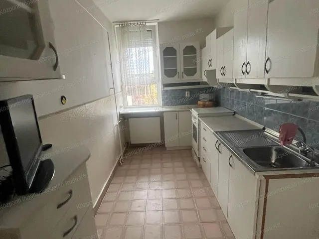 Kiadó lakás Oroszlány 54 nm