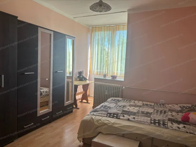 Eladó lakás Tatabánya, Dózsakert 57 nm