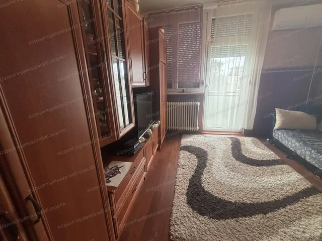 Eladó lakás Tatabánya, Újváros 43 nm