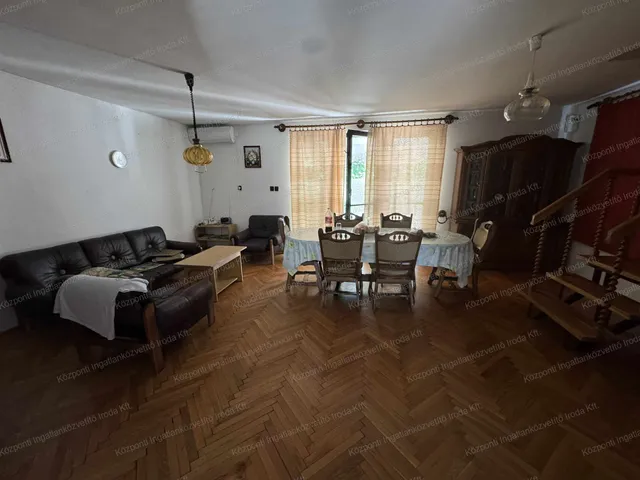 Eladó üdülő és hétvégi ház Fonyód, Bélatelep 100 nm