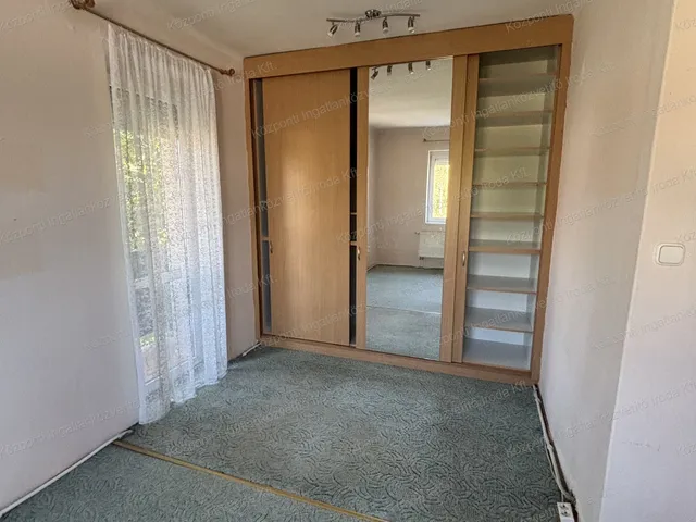Eladó lakás Oroszlány 58 nm