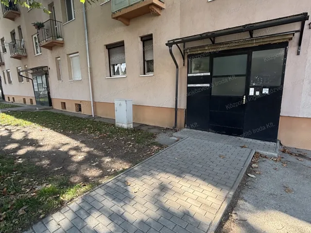 Eladó lakás Oroszlány 58 nm