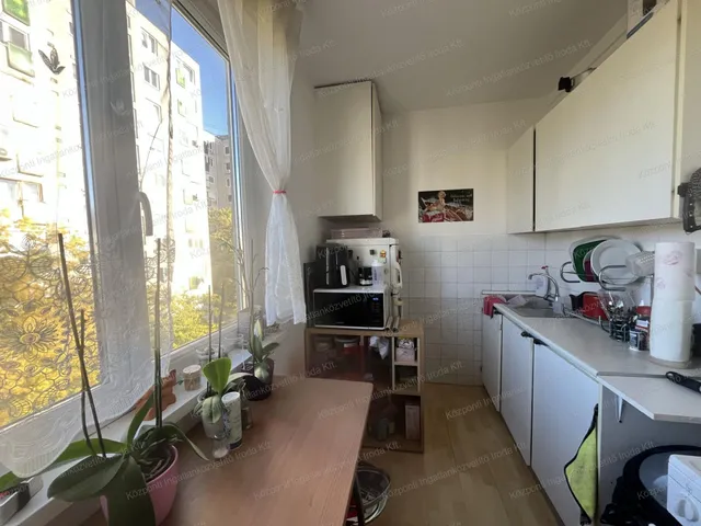 Eladó lakás Tatabánya, Sárberek 67 nm