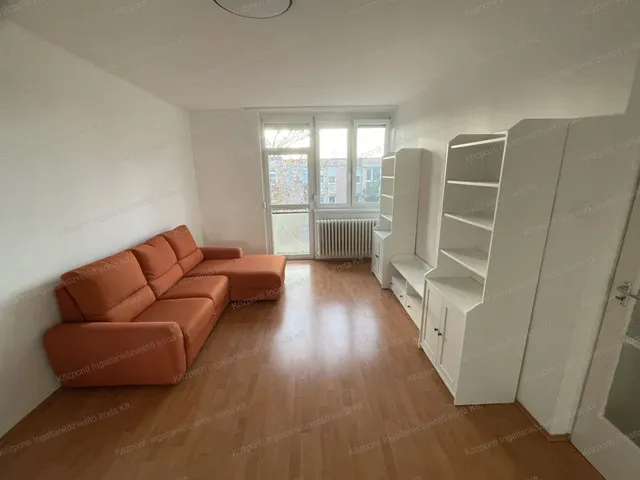 Kiadó lakás Tatabánya, Újváros 51 nm