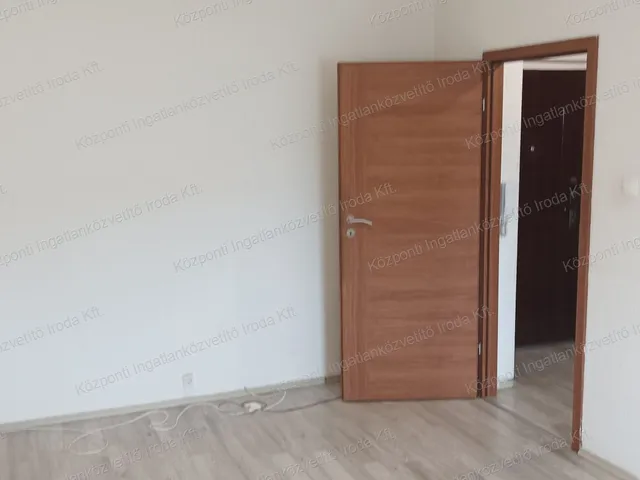 Eladó lakás Tatabánya 35 nm