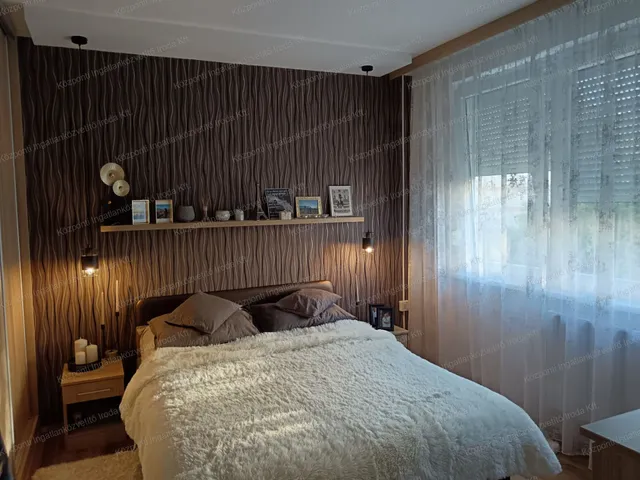 Eladó lakás Tatabánya, Újváros 53 nm