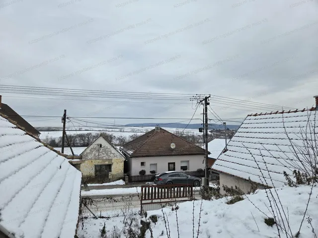 Eladó üdülő és hétvégi ház Környe 12 nm