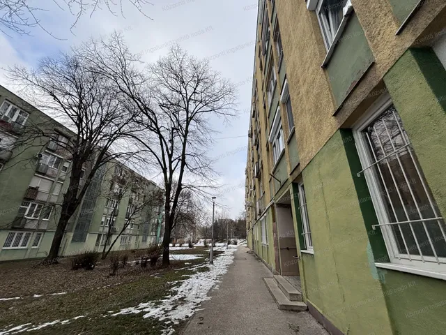 Eladó lakás Tatabánya, Újváros 43 nm