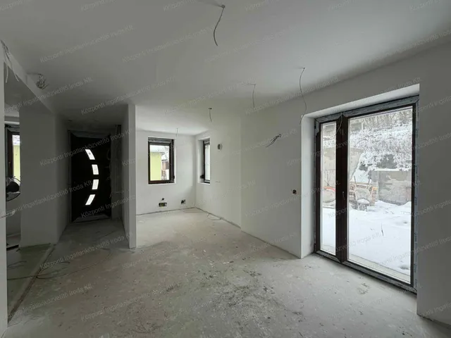 Eladó ház Környe 150 nm