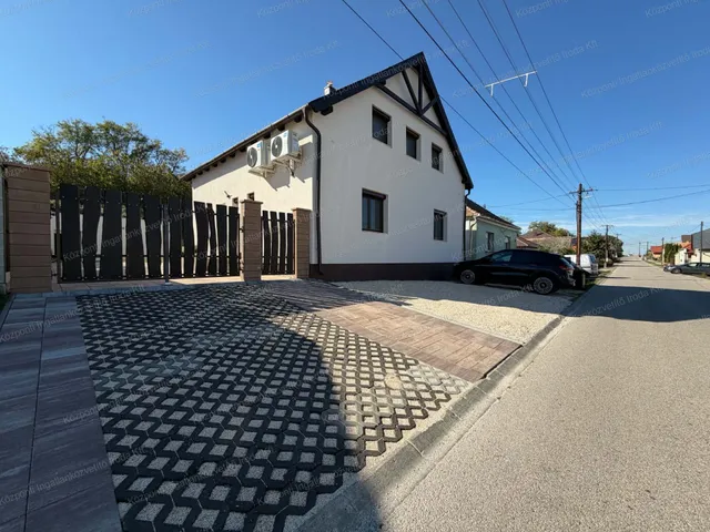Eladó ház Környe 150 nm