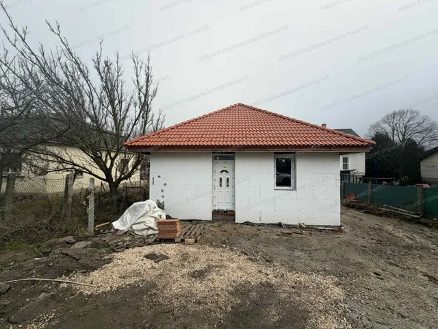 Eladó ház Tatabánya, Bánhida 49 nm