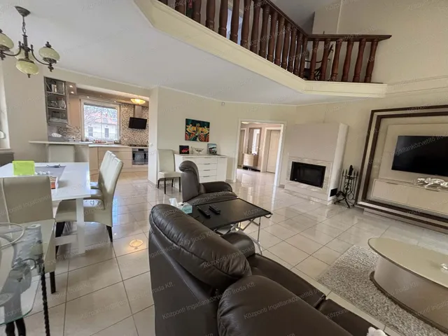 Eladó ház Tata, Fácánoskert-lakópark 338 nm