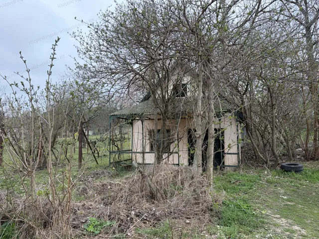 Eladó mezőgazdasági ingatlan Vértesszőlős 12 nm