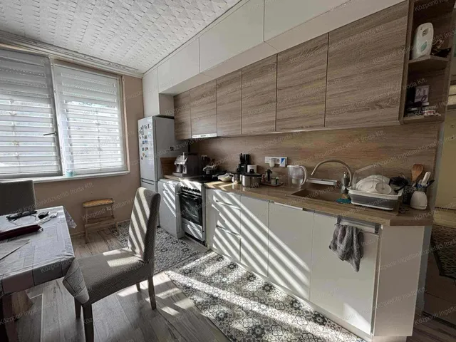 Eladó lakás Tatabánya, Kertváros 53 nm