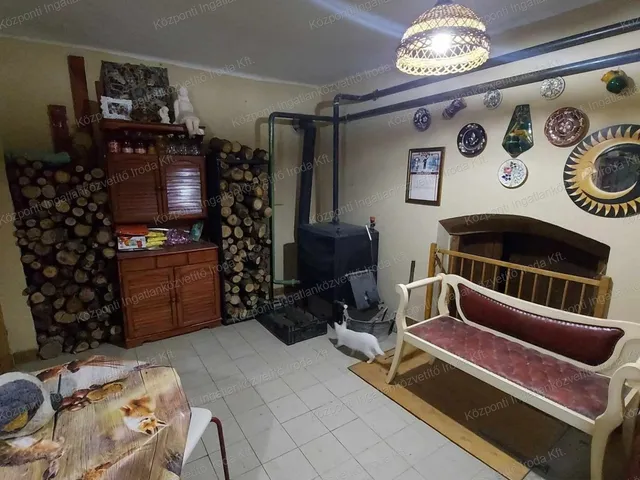 Eladó mezőgazdasági ingatlan Héreg 96 nm