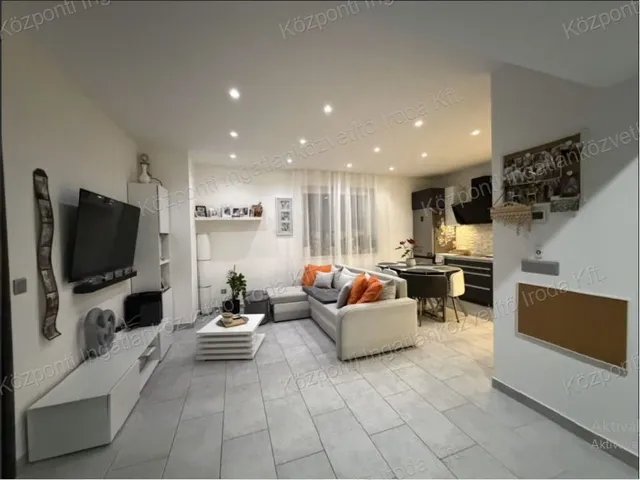 Eladó ház Tatabánya, Erőmű lakótelep 80 nm