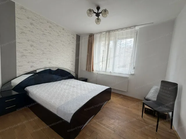 Kiadó lakás Tatabánya, Újváros 49 nm