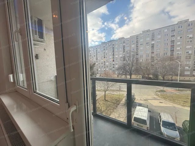 Kiadó lakás Tatabánya, Újváros 55 nm