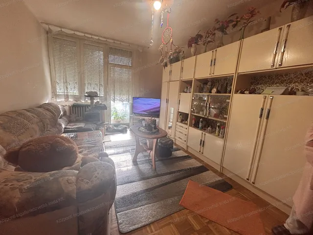 Eladó lakás Tatabánya, Újváros 43 nm