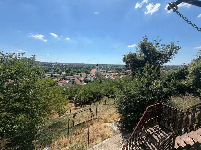 Eladó mezőgazdasági ingatlan Tatabánya, Turuloldal 60 nm