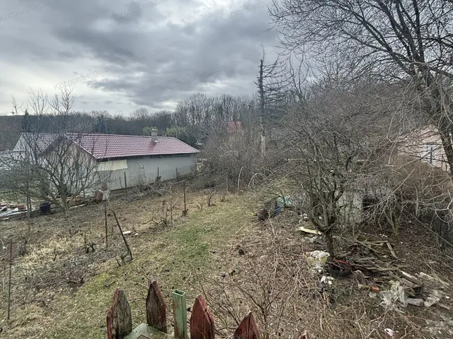 Eladó nyaraló Tatabánya, Felsőgalla 60 nm
