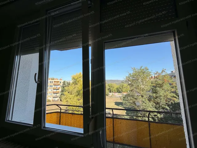 Eladó lakás Tatabánya, Kertvárosi lakótelep 50 nm