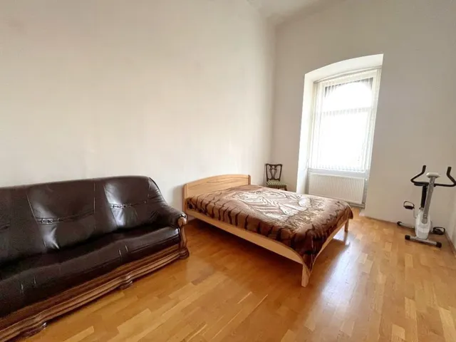 Eladó lakás Budapest II. kerület 116 nm