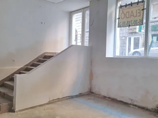 Kiadó kereskedelmi és ipari ingatlan Budapest IX. kerület 107 nm