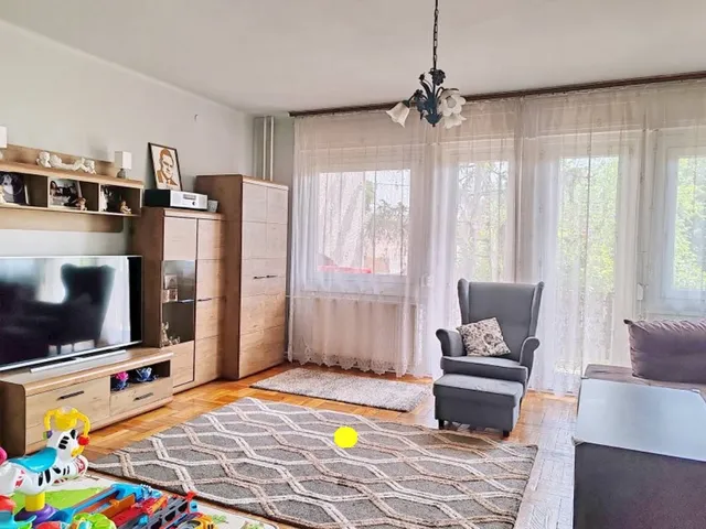 Eladó ház Budapest XXI. kerület, Királyerdő 130 nm